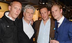 who is laurence fox dad